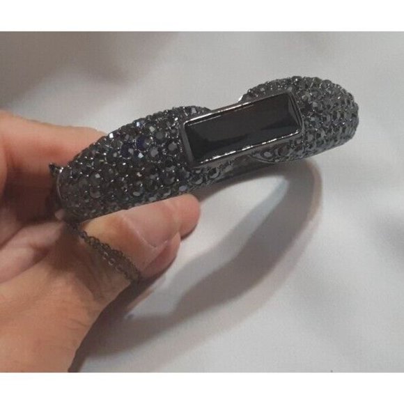 Fifth Avenue Ladie's Cuff Bracelet Black Swarovski Baguette & Round Crystals - Picture 3 of 10